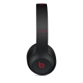 Beats_Studio3_Wireless_niepokorny_czarno_czerwony_MX422EE_2.jpeg