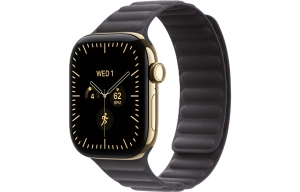 Apple Watch Series 12 GPS + Cellular 42 mm z tytanu w kolorze żywego złota - Karbowany pasek magnetyczny w kolorze północy MKRJ4MP/A
